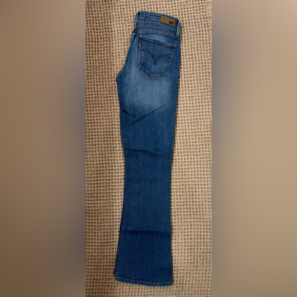 Levi's Demi Mid Rise Bootcut Jeans - Size 27x30 / Size 4 - Picture 2 of 13